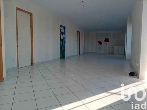 Longère 4 pièces de 108 m² à Néris-les-Bains (03310)