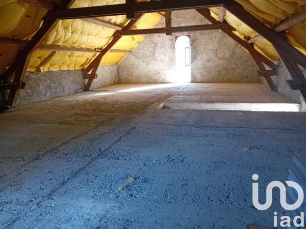 Longère 4 pièces de 108 m² à Néris-les-Bains (03310)