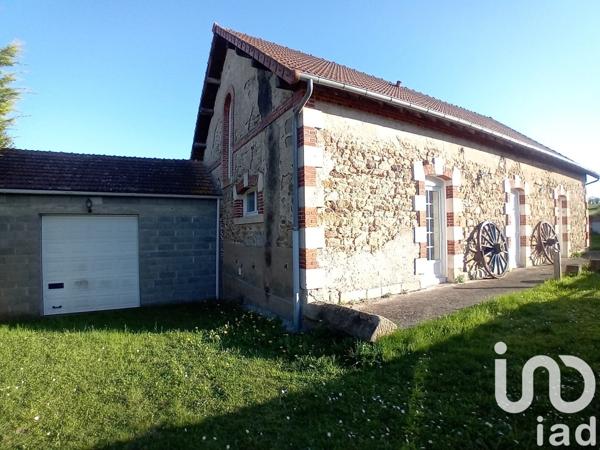 Longère 4 pièces de 108 m² à Néris-les-Bains (03310)