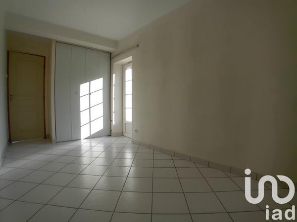 Longère 4 pièces de 108 m² à Néris-les-Bains (03310)