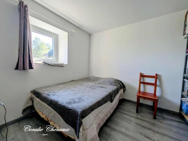 Ensemble de deux maisons dans un cadre verdoyant