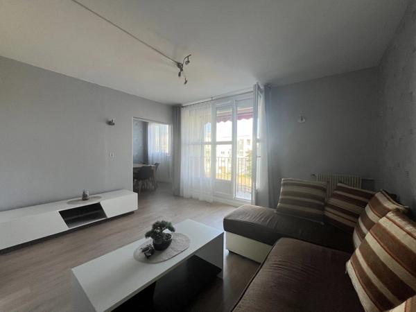 Location                                                      Appartement
                        
                     4 pièces                      67 m2                     à Nevers