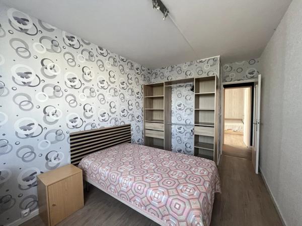 Location                                                      Appartement
                        
                     4 pièces                      67 m2                     à Nevers