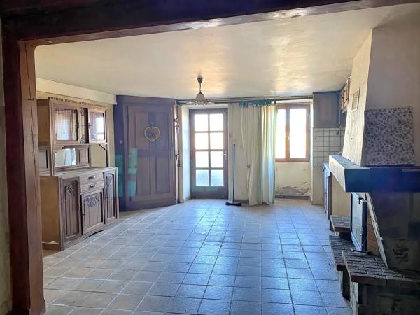 Jolie maison de hameau avec une autre maison à rénover tout proche de Bellac