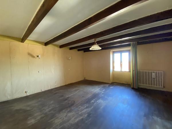 Jolie maison de hameau avec une autre maison à rénover tout proche de Bellac