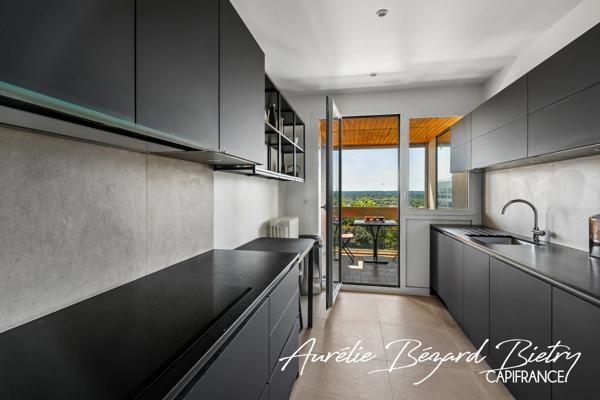 Dernier étage avec vue panoramique et loggia