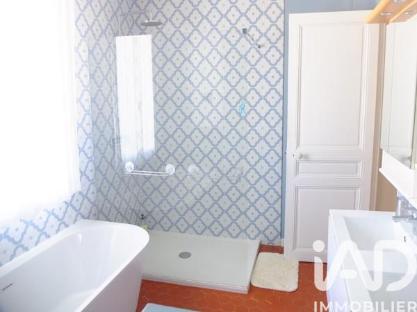 Maison à vendre 9 pièces 220 m² Toulon