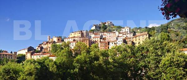 APPARTEMENT 81 M² A RENOVER