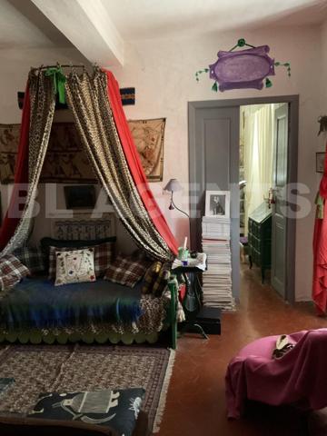 APPARTEMENT 81 M² A RENOVER