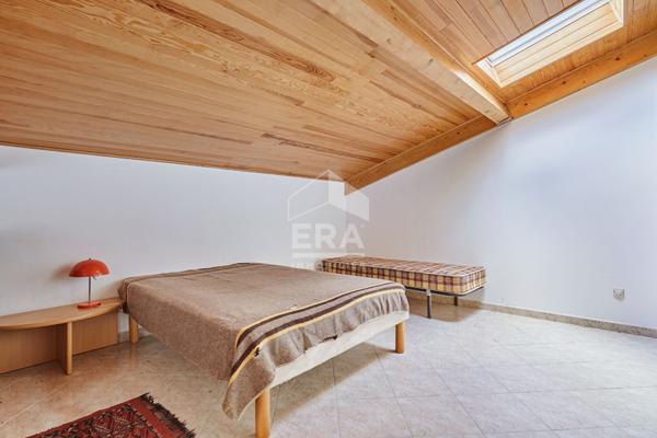 MAISON INDIVIDUELLE SUR PARCELLE DE 13 000M²