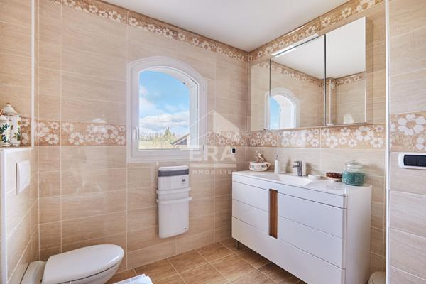 MAISON INDIVIDUELLE SUR PARCELLE DE 13 000M²