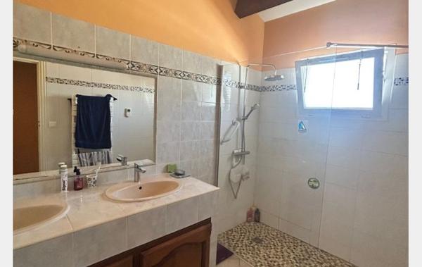 Vente Villa P4 + Garage Aigues-mortes   