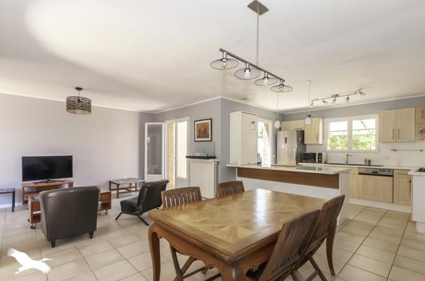 Maison à vendre 359 000 € Mèze 5 p 84 m² DPE C