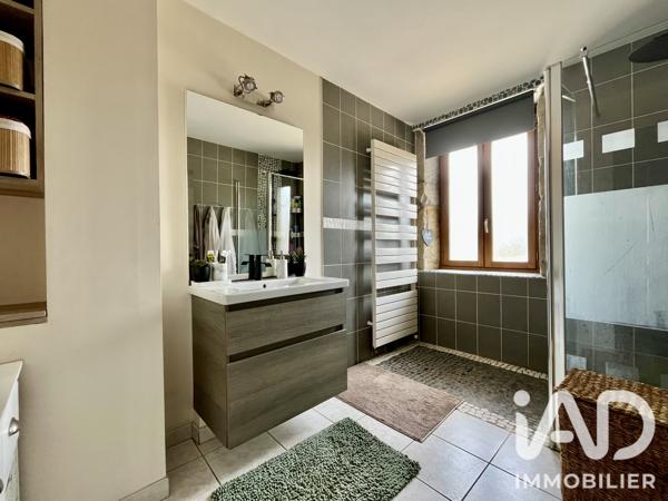 Maison à vendre 4 pièces 138 m² Saint-Vallier