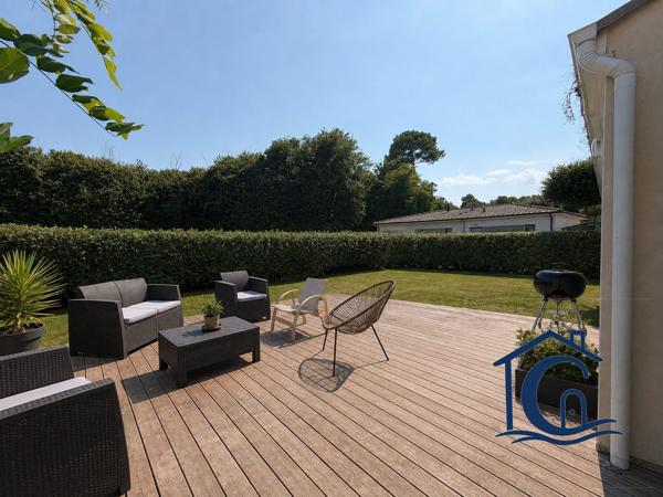 Maison de plain-pied – 3 chambres – Garage – Environnement calme