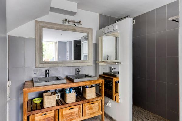 Jolie maison de famille -5 chambres - Asnières sur Seine