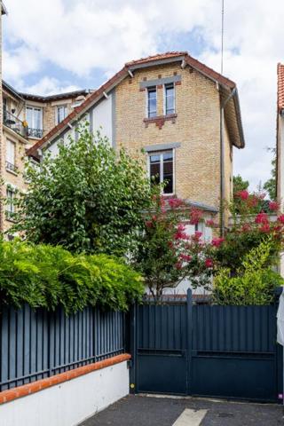 Jolie maison de famille -5 chambres - Asnières sur Seine