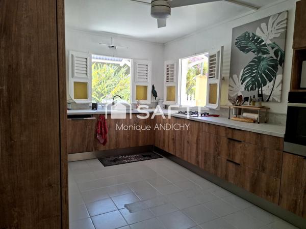 180 m² + terrain 1736 m² – fort potentiel