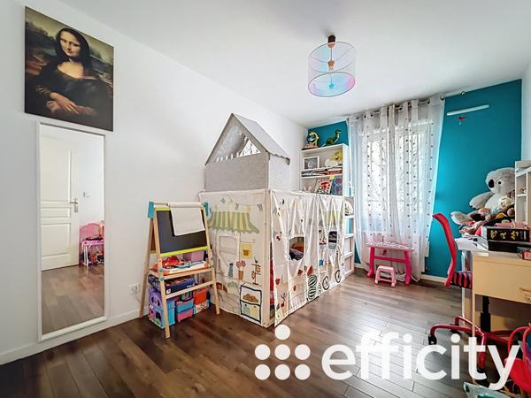 Appartement 5 pièces - 107 m² Exclusivité efficity