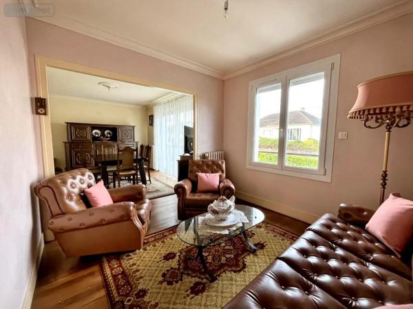 Maison à vendre à Connerré dans la Sarthe (72160), ref : 72033-402