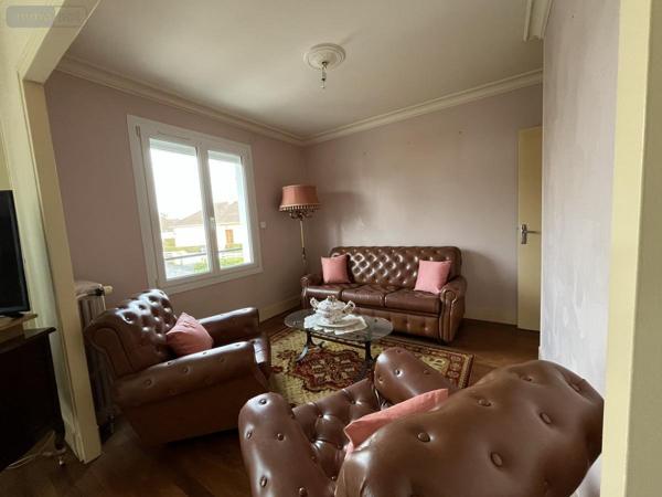 Maison à vendre à Connerré dans la Sarthe (72160), ref : 72033-402