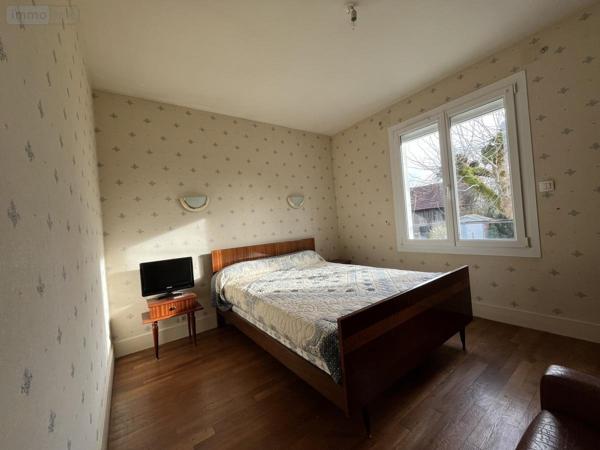 Maison à vendre à Connerré dans la Sarthe (72160), ref : 72033-402