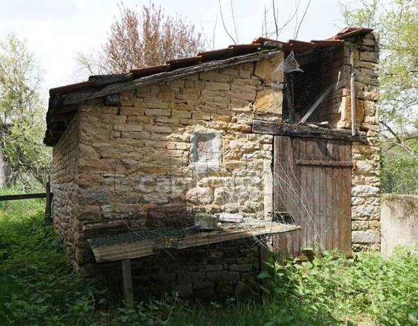 A rénover, maison ancienne à 3 minutes de Tournus