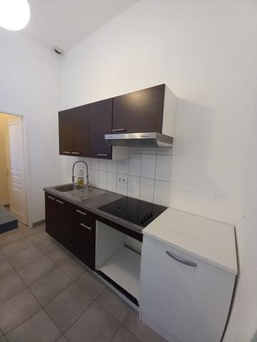 Grand T2 non meublé VALENSOLE