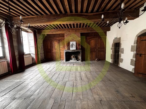 Maison de caractère à AUBUSSON (23200)