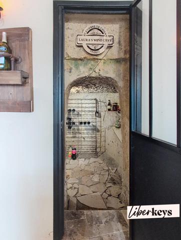 Bien rare : maison troglodyte lumineuse avec terrasse et vue forêt à 20 min de Tours