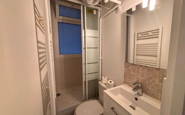 Appartement à vendre    1 pièce • 18,83 m2 Paris 18