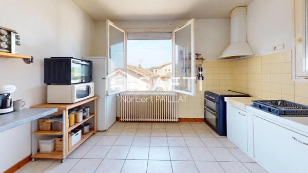 Ensemble immobilier 272 m² À Prissé