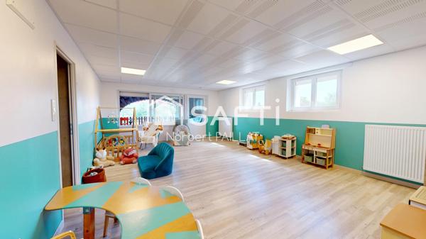 Ensemble immobilier 272 m² À Prissé