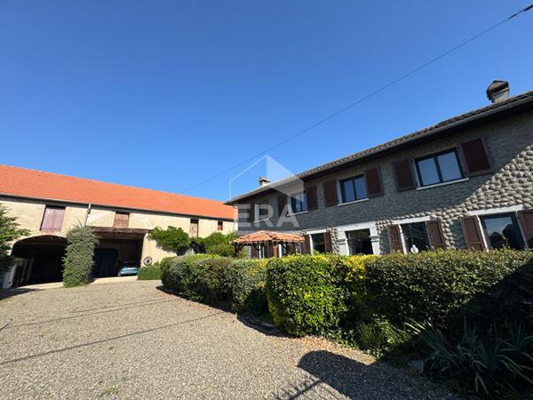 À vendre - Bien d'exception en plein coeur de Vic-en-Bigorre
