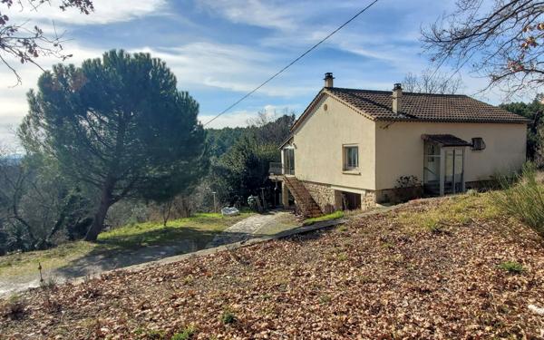 Maison à vendre    4 pièces • 105 m2 Montréal