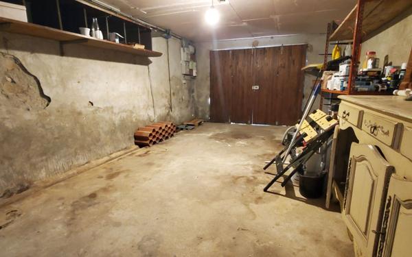 Maison à vendre    4 pièces • 105 m2 Montréal