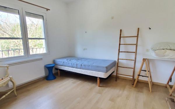 Maison à vendre    4 pièces • 105 m2 Montréal