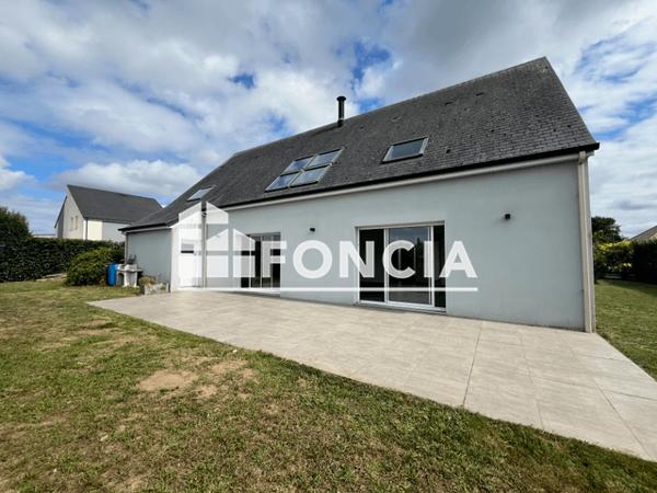 Location Maison 7 pièces 210.42 m² - 35 RUE DES CEDRES Spay 72700