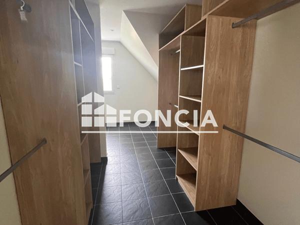 Location Maison 7 pièces 210.42 m² - 35 RUE DES CEDRES Spay 72700