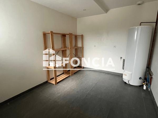 Location Maison 7 pièces 210.42 m² - 35 RUE DES CEDRES Spay 72700