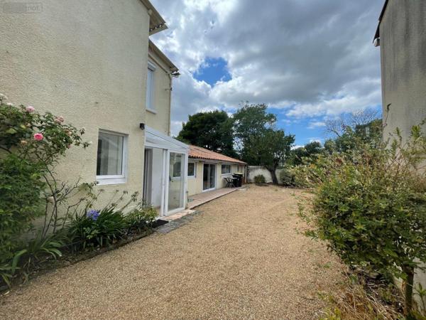 Maison à vendre à Argentonnay dans les Deux-Sèvres (79150), ref : AGM 37*