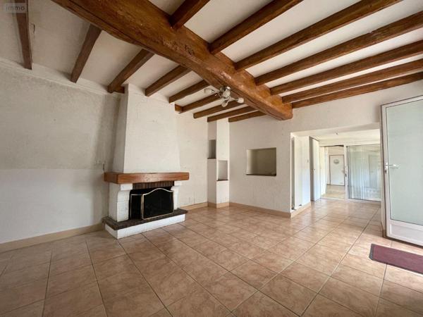 Maison à vendre à Argentonnay dans les Deux-Sèvres (79150), ref : AGM 37*
