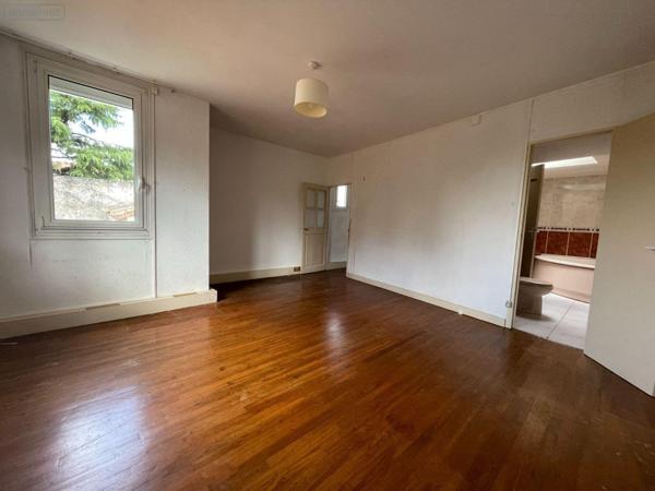 Maison à vendre à Argentonnay dans les Deux-Sèvres (79150), ref : AGM 37*