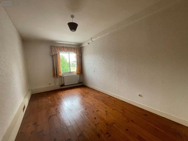 Maison à vendre à Argentonnay dans les Deux-Sèvres (79150), ref : AGM 37*