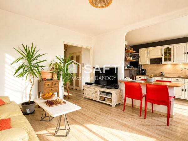 2 chambres - cellier - parking - Tram E