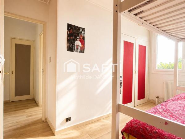 2 chambres - cellier - parking - Tram E