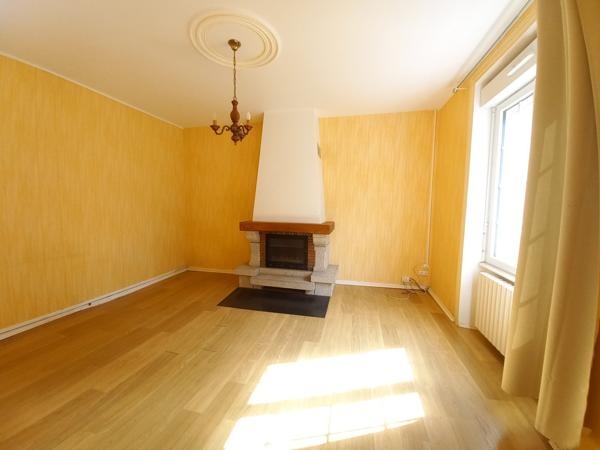 A VENDRE MAISON DE MAÎTRE 3 CHAMBRES PLEINE DE CHARME CLEGUEREC 56 BRETAGNE