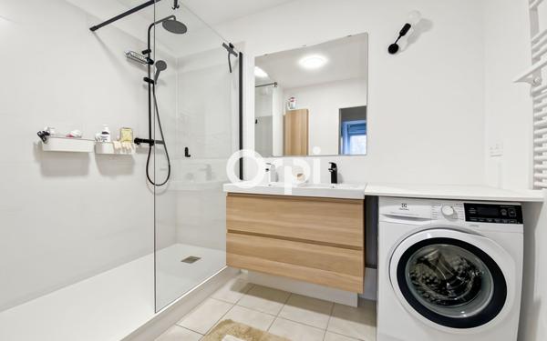 Appartement à vendre    3 pièces • 61,09 m2 La Ciotat