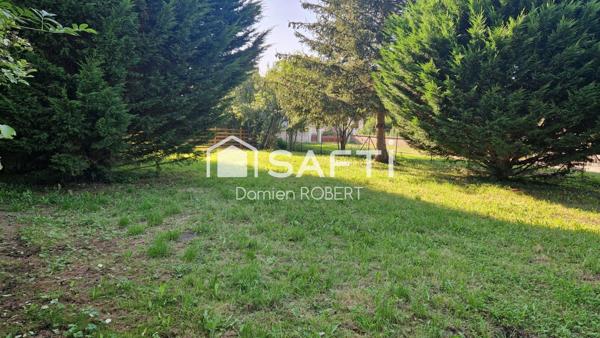 MAISON AVEC ACCES A LA RIVIERE