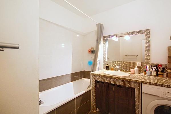 t3 + terrasse + parking